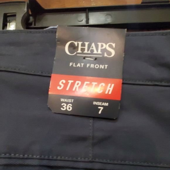 🆕️ Chaps  F/F Stretch shorts - Picture 4 of 7